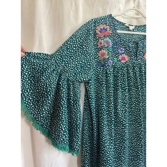 Umgee USA Green Embroidered Boho Top – Size Large - Picture 2 of 7